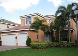 Pre-foreclosure in  SW 55TH ST Hollywood, FL 33029