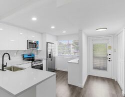 Pre-foreclosure in  INVERRARY DR  Fort Lauderdale, FL 33319