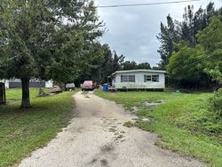 Pre-foreclosure in  14TH AVE SE Ruskin, FL 33570