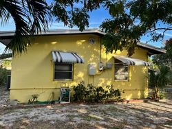 Pre-foreclosure in  S ARNOLD AVE Lake Worth, FL 33462