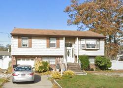 Pre-foreclosure in  CLEVELAND ST Bay Shore, NY 11706