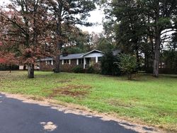 Pre-foreclosure in  LAKEWOOD CIR Russellville, AR 72802