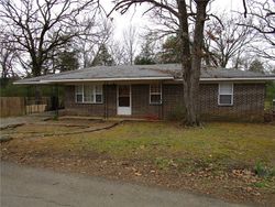 Pre-foreclosure Listing in BRAD ST BOONEVILLE, AR 72927