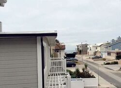 Pre-foreclosure in  DEVON LN Ventura, CA 93001