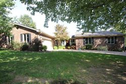Pre-foreclosure in  LINCOLN AVE Evansville, IN 47715