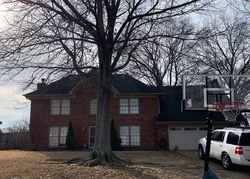 Pre-foreclosure in  E VALLEYWOOD DR Collierville, TN 38017