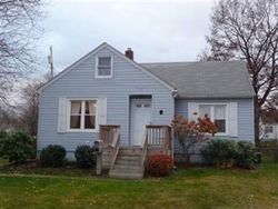 Pre-foreclosure in  WALTZ DR Barberton, OH 44203