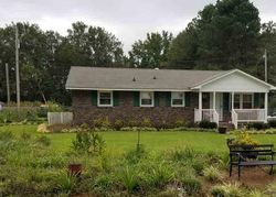 Pre-foreclosure in  HERITAGE RD Bennettsville, SC 29512