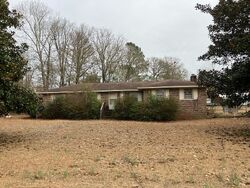  Robinson View Dr, Hartsville SC