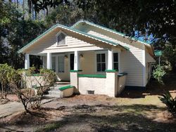 Pre-foreclosure in  SIMMONS AVE Summerville, SC 29483