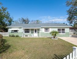 Pre-foreclosure in  EAST CT Longwood, FL 32750