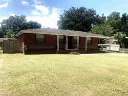 Pre-foreclosure in  TONAWANDA DR Pensacola, FL 32506