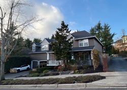 Pre-foreclosure in  KENSINGTON CT West Linn, OR 97068
