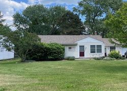Pre-foreclosure in  LOON LAKE SHORES RD Waterford, MI 48329