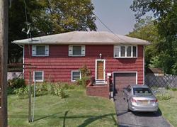 Pre-foreclosure in  BROOKSIDE CT Copiague, NY 11726
