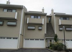 Pre-foreclosure in  OCEAN AVE UNIT 12 Rumson, NJ 07760