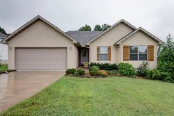 Pre-foreclosure Listing in CRESTWOOD DR MARSHFIELD, MO 65706