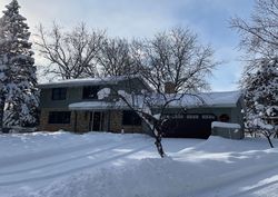 Pre-foreclosure in  KINGS TER Saint Paul, MN 55125