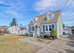 Pre-foreclosure in  WILLIAM ST Feeding Hills, MA 01030