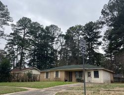 Pre-foreclosure in  BERNAY DR Shreveport, LA 71118