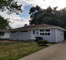 Pre-foreclosure in  N MONTGOMERY ST Gary, IN 46403