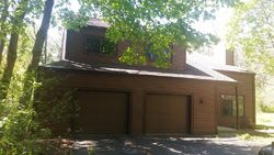 Pre-foreclosure in  PINE WOODS CT University Park, IL 60484