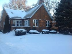 Pre-foreclosure in  COUNTRY CLUB RD Chicago Heights, IL 60411