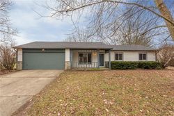 Pre-foreclosure in  COUNTRYSIDE DR Indianapolis, IN 46231