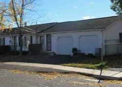 Pre-foreclosure Listing in OXFORD ST WETHERSFIELD, CT 06109