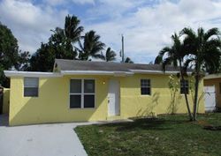 Pre-foreclosure in  SW 44TH TER Fort Lauderdale, FL 33314