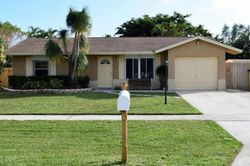 Pre-foreclosure in  CARTHAGE CIR N Lake Worth, FL 33463