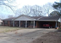 Pre-foreclosure in  MELANIE DR Montgomery, AL 36109