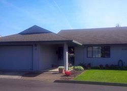 Pre-foreclosure in  NW 133RD ST APT A Vancouver, WA 98685