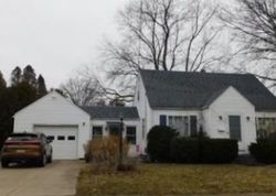 Pre-foreclosure in  SHENLEY DR Erie, PA 16505