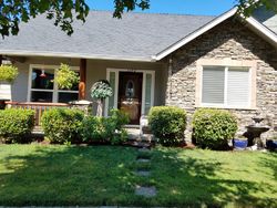 Pre-foreclosure in  SW STURGEON CT Grants Pass, OR 97527