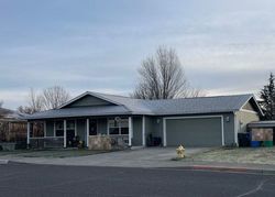 Pre-foreclosure in  RIDGEVIEW DR Eagle Point, OR 97524