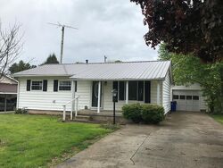 Pre-foreclosure in  DEVON RD Chillicothe, OH 45601
