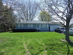 Pre-foreclosure in  LINCOLN RD Newark, NY 14513