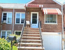 Pre-foreclosure in  LITTLE NECK PKWY Floral Park, NY 11001