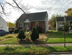  Van Riper Ave, Elmwood Park NJ