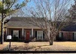 Pre-foreclosure in  PHEASANT RUN Tupelo, MS 38801