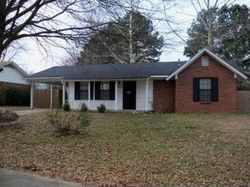 Pre-foreclosure Listing in CORNWALL RD HORN LAKE, MS 38637