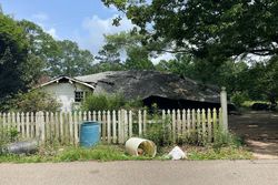 Pre-foreclosure in  6TH AVE Carriere, MS 39426