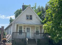 Pre-foreclosure in  HICKORY ST Chicago Heights, IL 60411