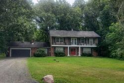 Pre-foreclosure in  S LAURA LN Crete, IL 60417