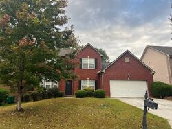 Pre-foreclosure in  PAPER BIRCH LN Lithonia, GA 30038