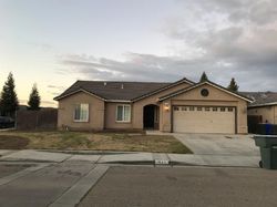 Pre-foreclosure in  LIME AVE Sanger, CA 93657