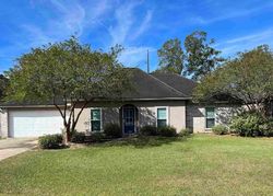 Pre-foreclosure in  COLE DR Gonzales, LA 70737