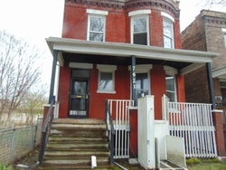 Pre-foreclosure in  S LOWE AVE Chicago, IL 60620