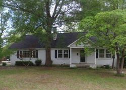 Pre-foreclosure in  E RICHARDSON CIR Hartsville, SC 29550